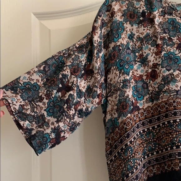 URBAN OUTFITTERS blouse - Picture 2 of 2